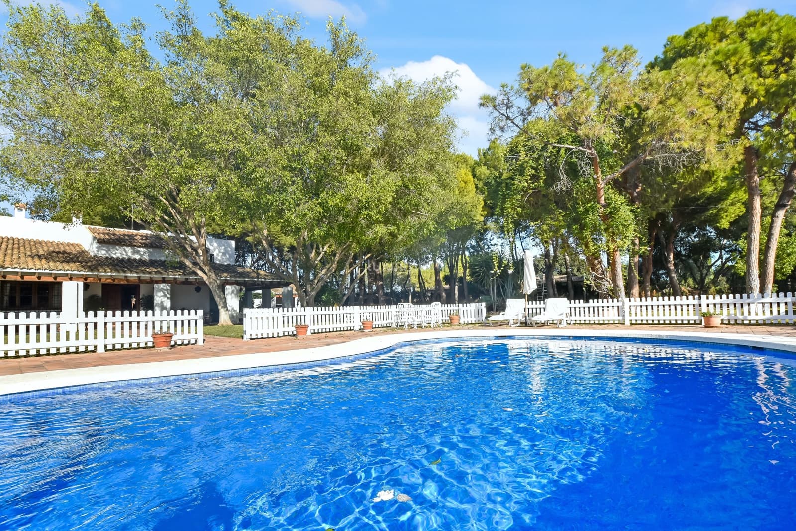 5 slaapkamer Villa te koop in Alicante stad met zwembad garage - € 1.550.000 (Ref: 8838205)