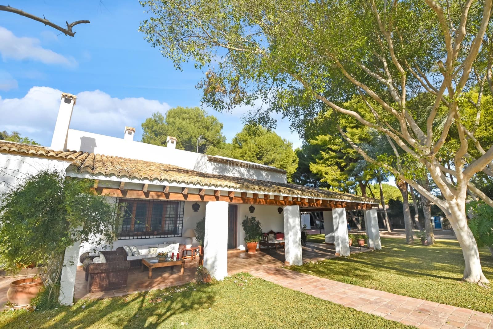 5 slaapkamer Villa te koop in Alicante stad met zwembad garage - € 1.550.000 (Ref: 8838205)