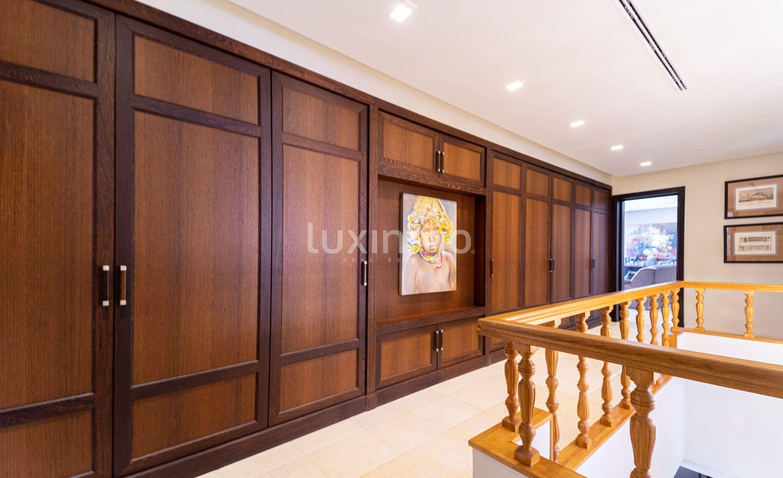 5 bedroom Villa for sale in Altea with pool garage - € 2,800,000 (Ref: 8838210)