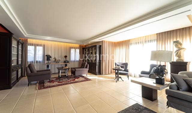 5 Zimmer Villa zu verkaufen in Altea mit Pool Garage - 2.800.000 € (Ref: 8838210)