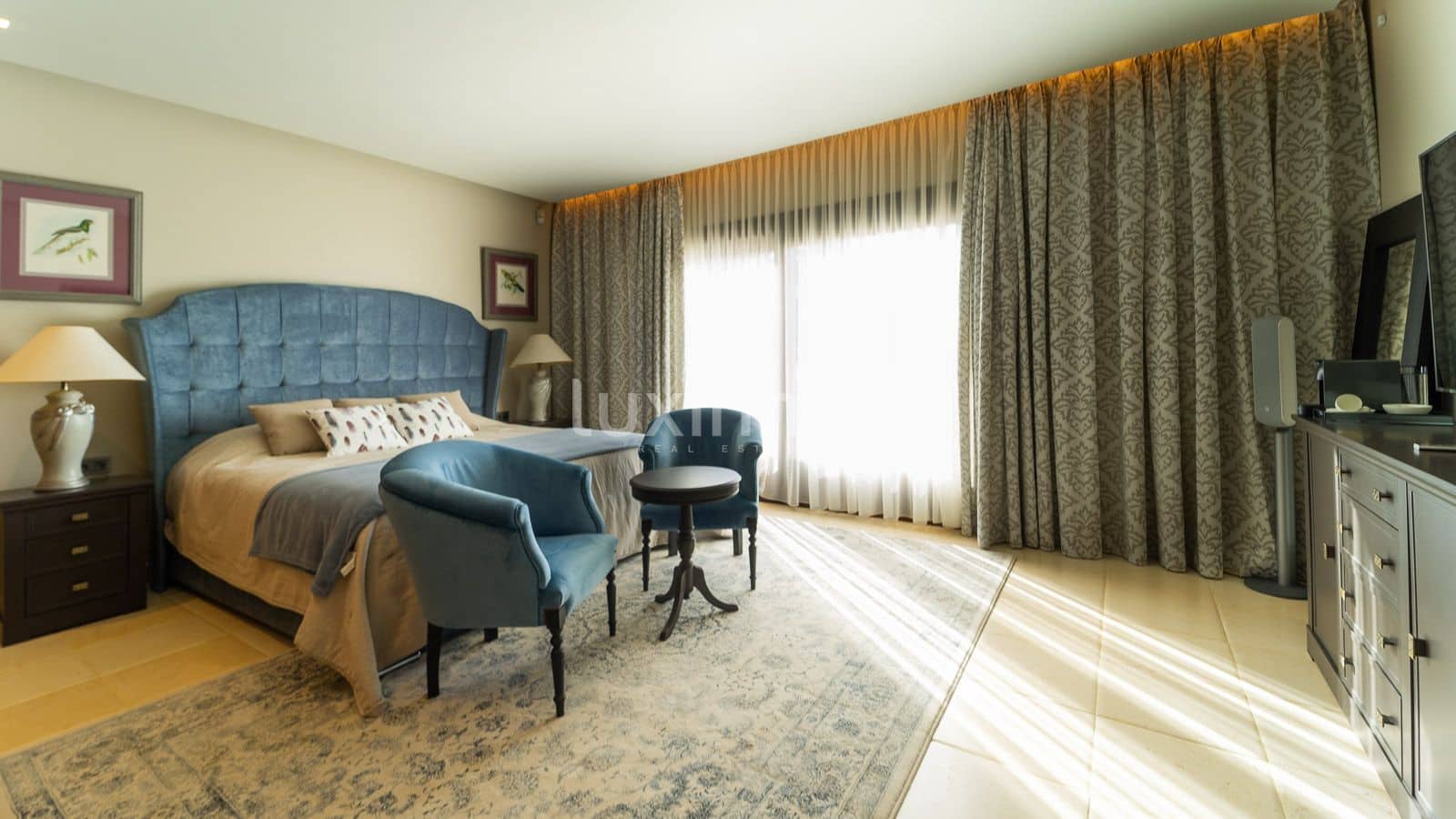 5 bedroom Villa for sale in Altea with pool garage - € 2,800,000 (Ref: 8838210)