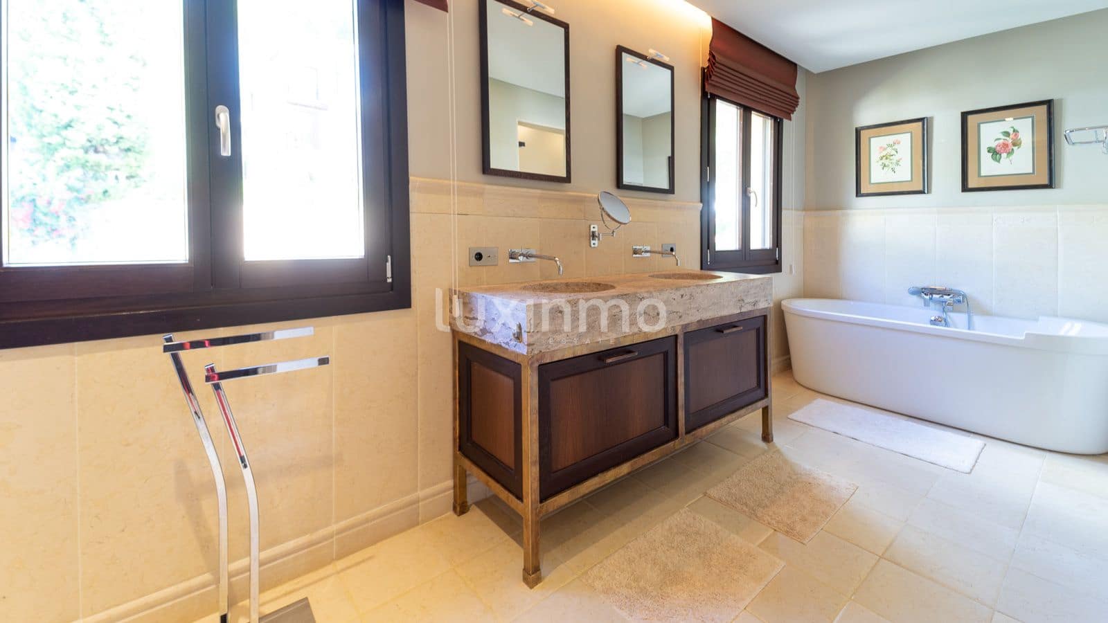 5 bedroom Villa for sale in Altea with pool garage - € 2,800,000 (Ref: 8838210)