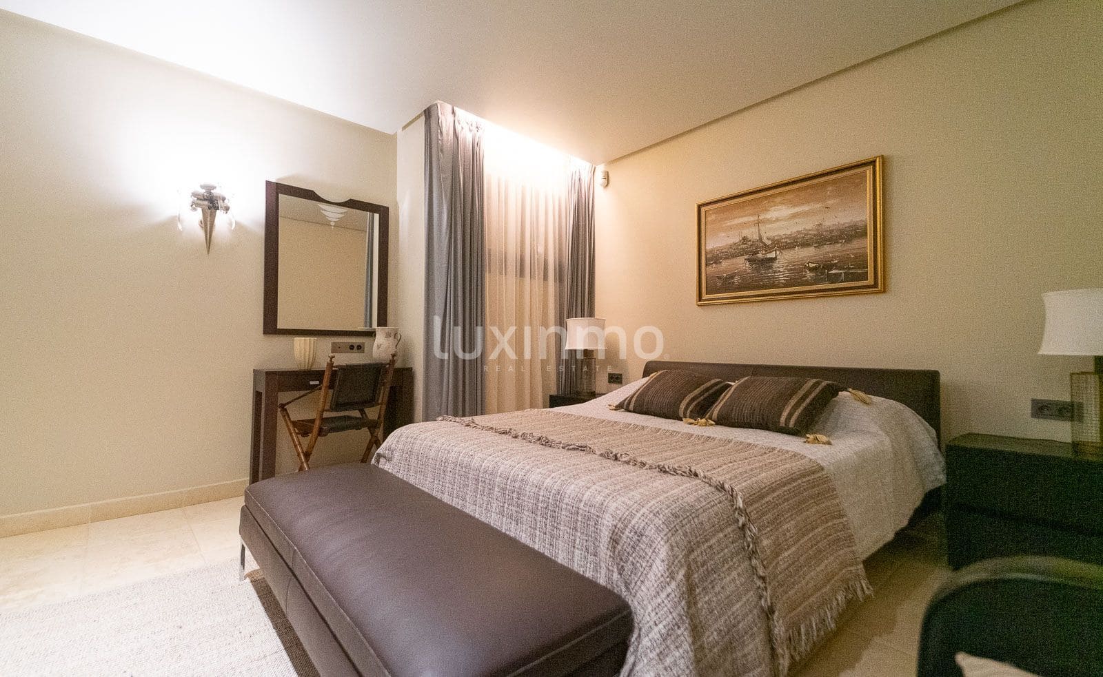 5 bedroom Villa for sale in Altea with pool garage - € 2,800,000 (Ref: 8838210)