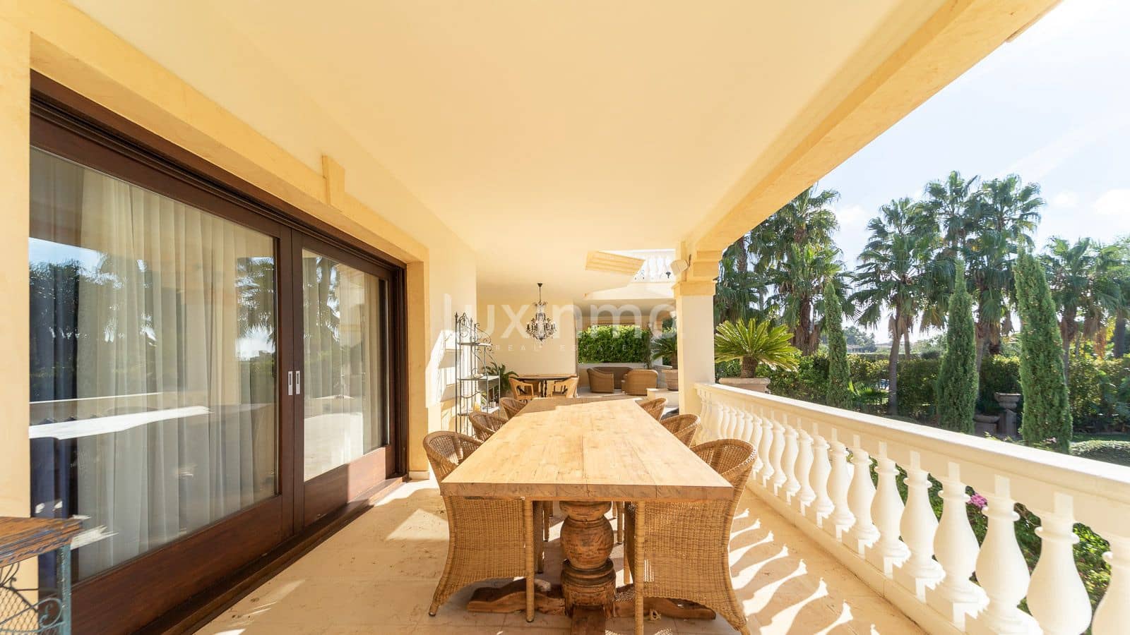 5 bedroom Villa for sale in Altea with pool garage - € 2,800,000 (Ref: 8838210)