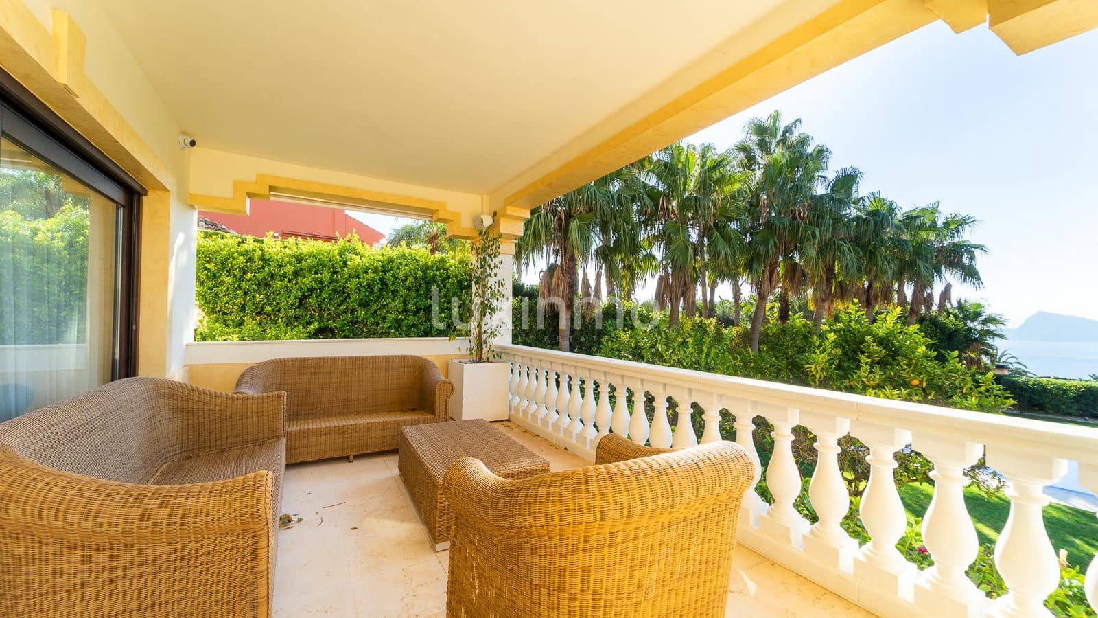 5 bedroom Villa for sale in Altea with pool garage - € 2,800,000 (Ref: 8838210)