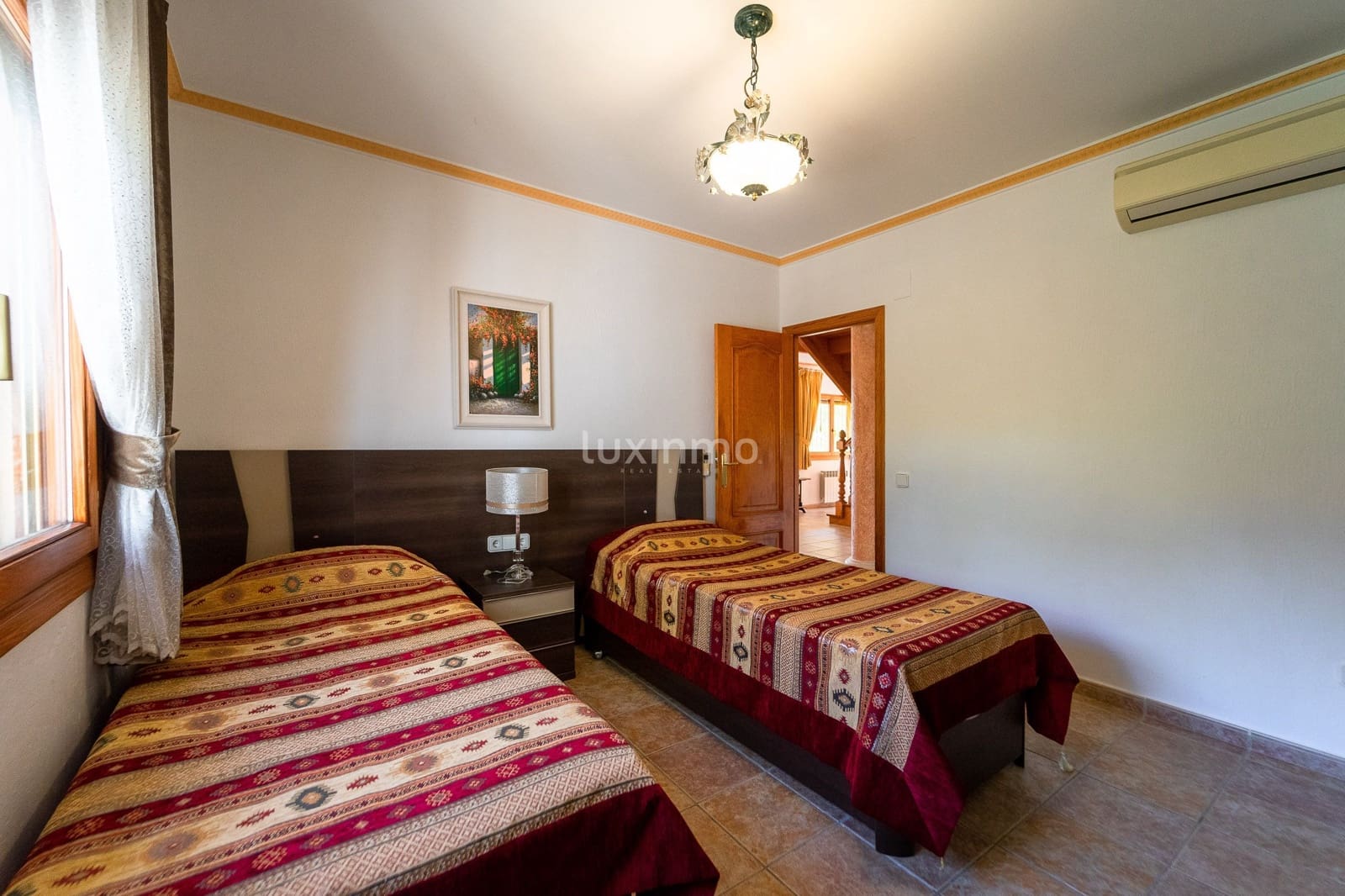 6 sovrum Villa till salu i Calpe / Calp med pool garage - 1 165 000 € (Ref: 8838222)