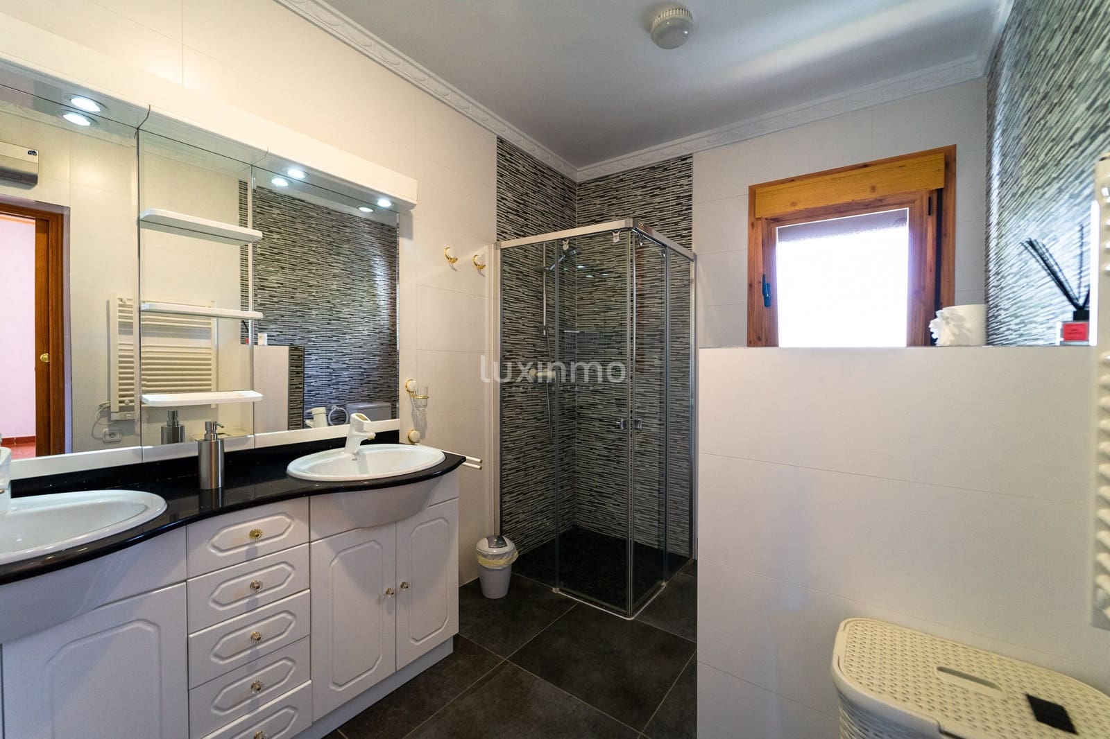 6 sovrum Villa till salu i Calpe / Calp med pool garage - 1 165 000 € (Ref: 8838222)