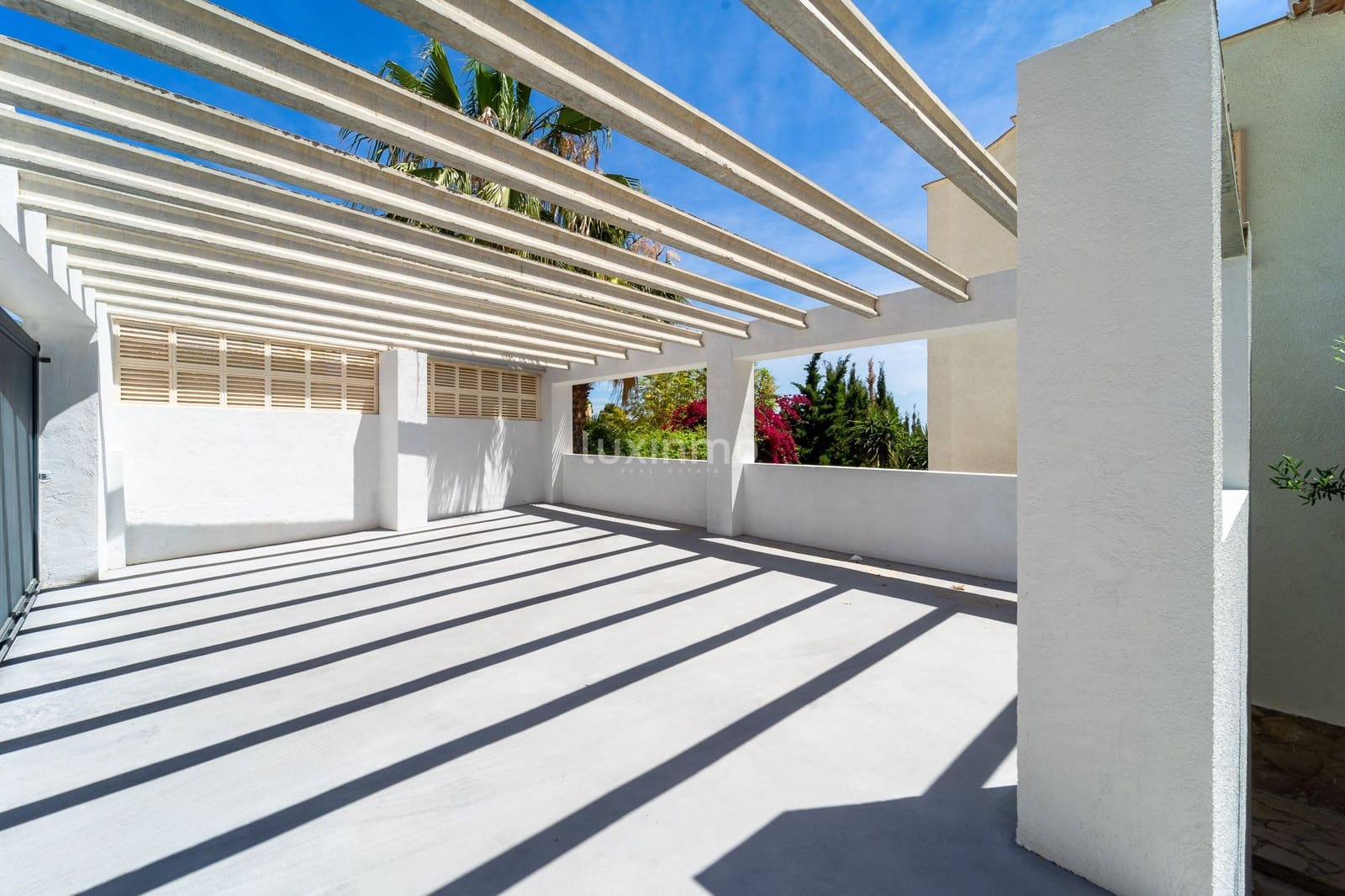 6 sovrum Villa till salu i Calpe / Calp med pool garage - 1 165 000 € (Ref: 8838222)