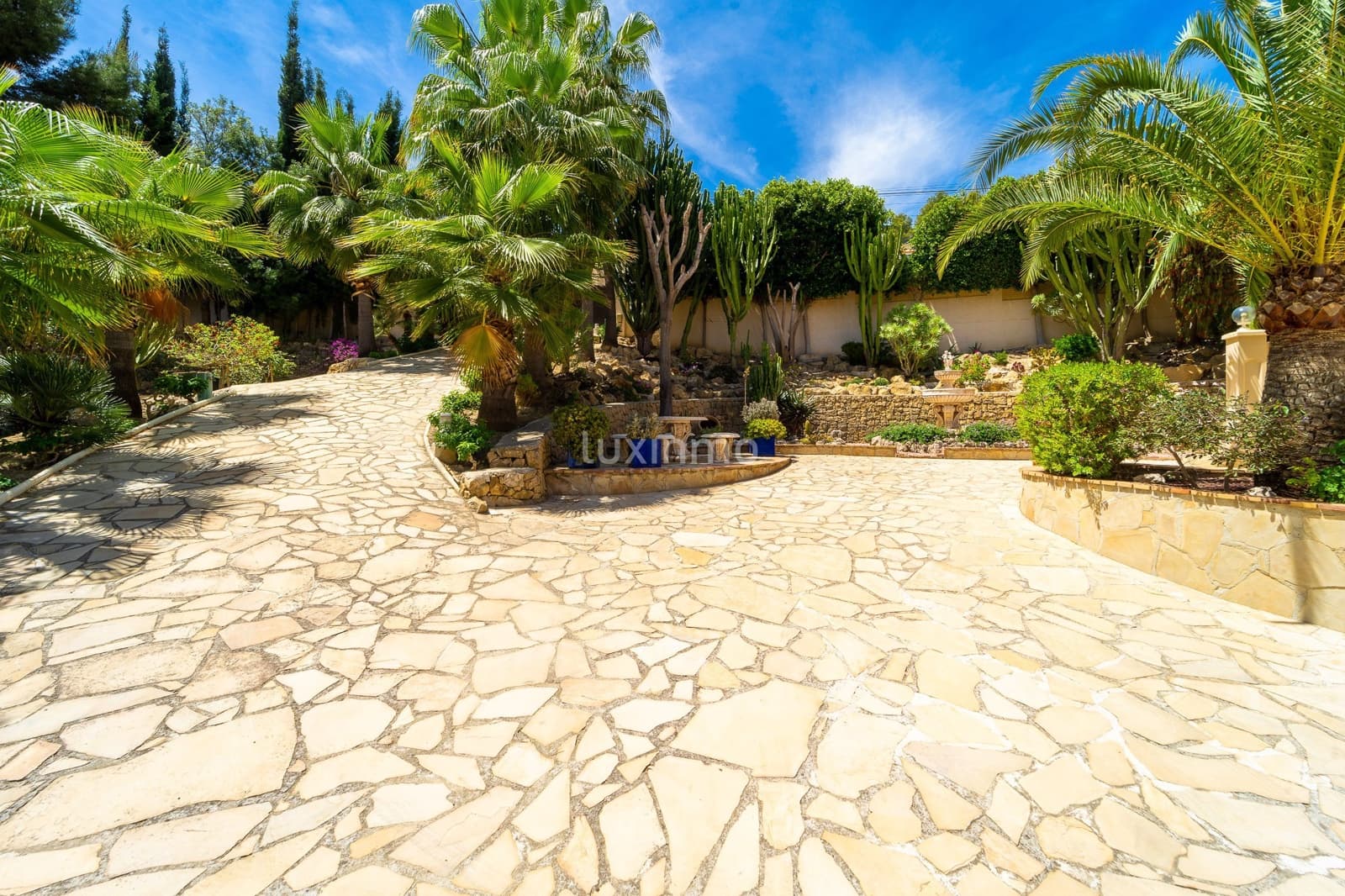 6 sovrum Villa till salu i Calpe / Calp med pool garage - 1 165 000 € (Ref: 8838222)