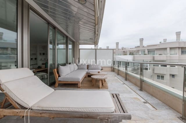 2 slaapkamer Appartement te huur in Ibiza dorp met zwembad garage - € 9.000 (Ref: 8838223)