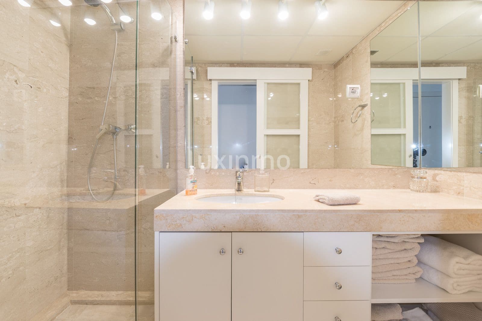 2 Zimmer Apartment zu vermieten in Ibiza / Eivissa Stadt mit Pool Garage - 9.000 € (Ref: 8838223)