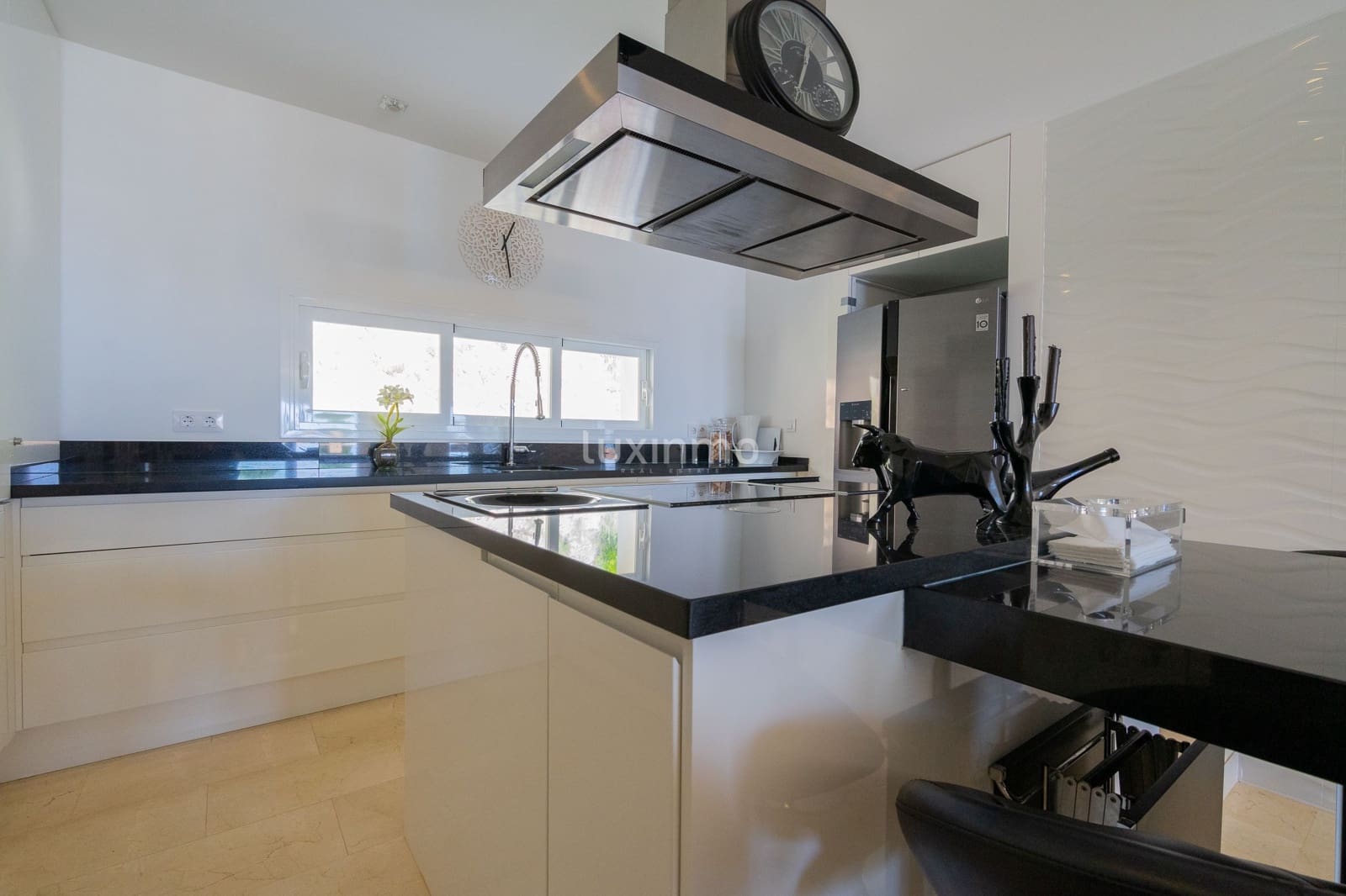 4 sypialnia Apartament na sprzedaż w Altea z basenem garażem - 750 000 € (Ref: 8838227)