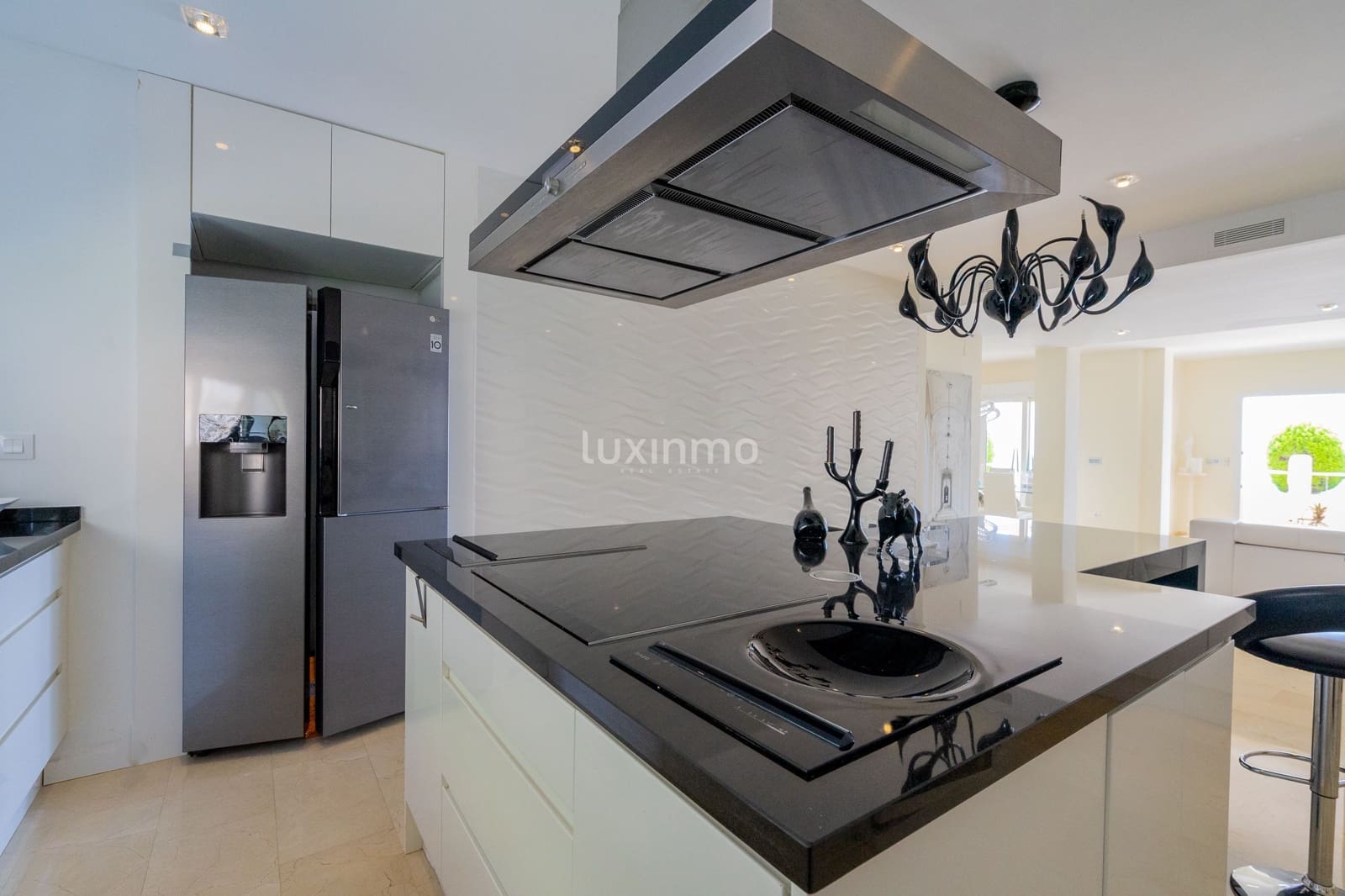 4 sypialnia Apartament na sprzedaż w Altea z basenem garażem - 750 000 € (Ref: 8838227)