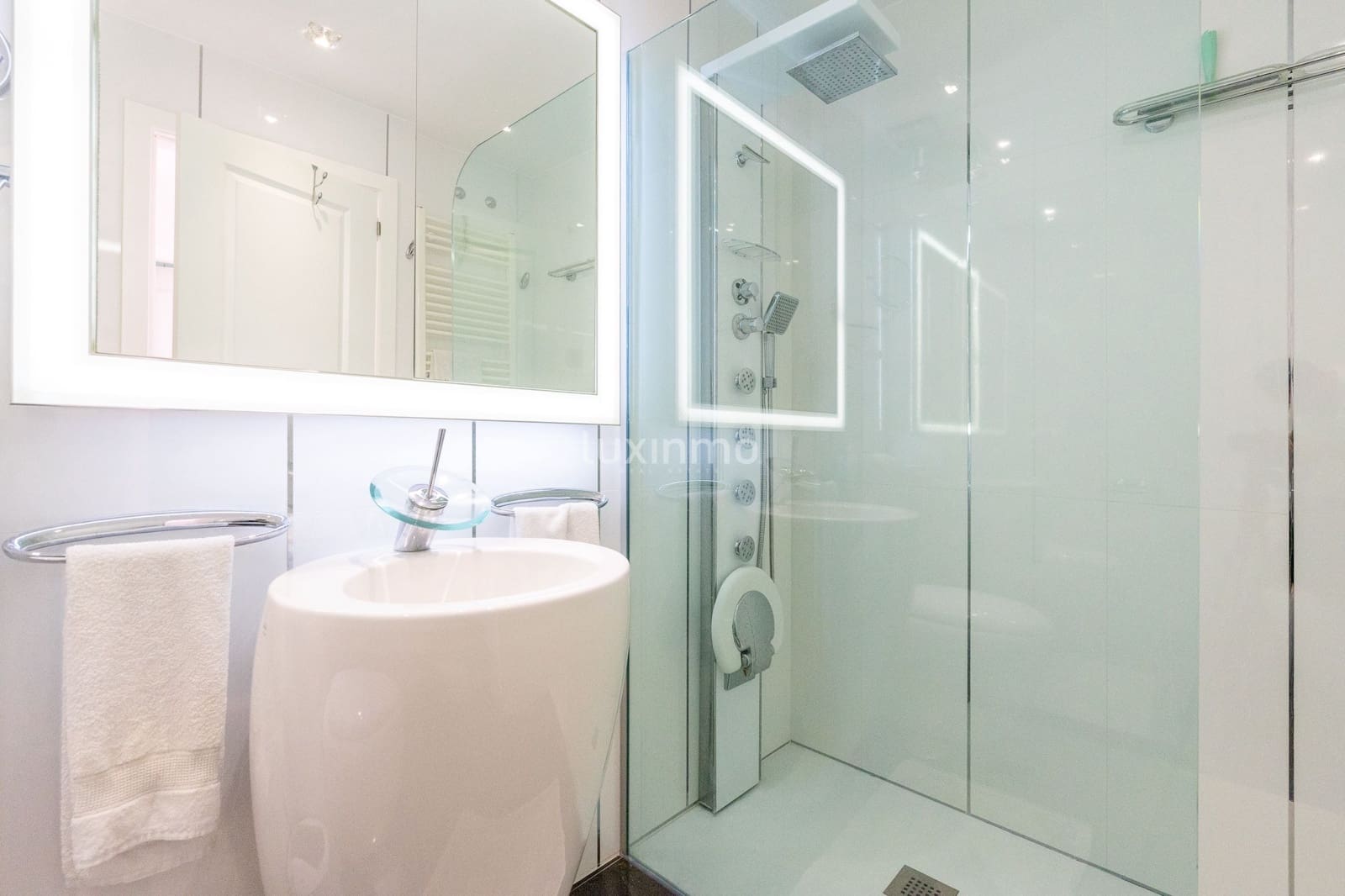 4 sypialnia Apartament na sprzedaż w Altea z basenem garażem - 750 000 € (Ref: 8838227)