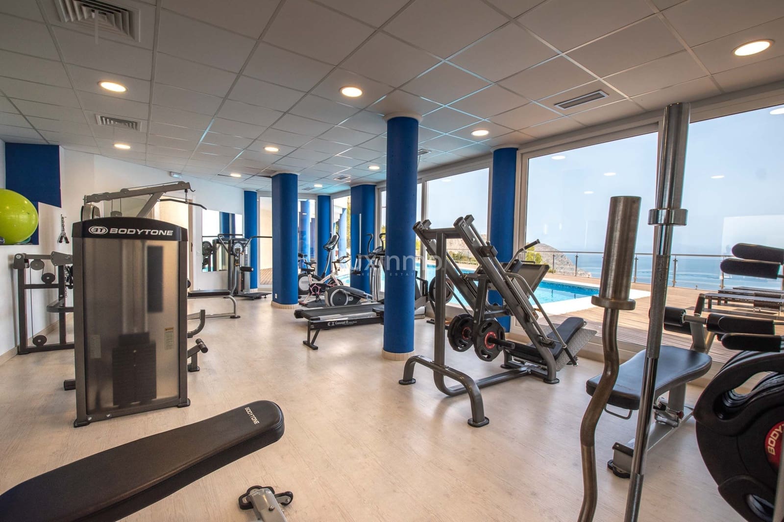 4 sypialnia Apartament na sprzedaż w Altea z basenem garażem - 750 000 € (Ref: 8838227)