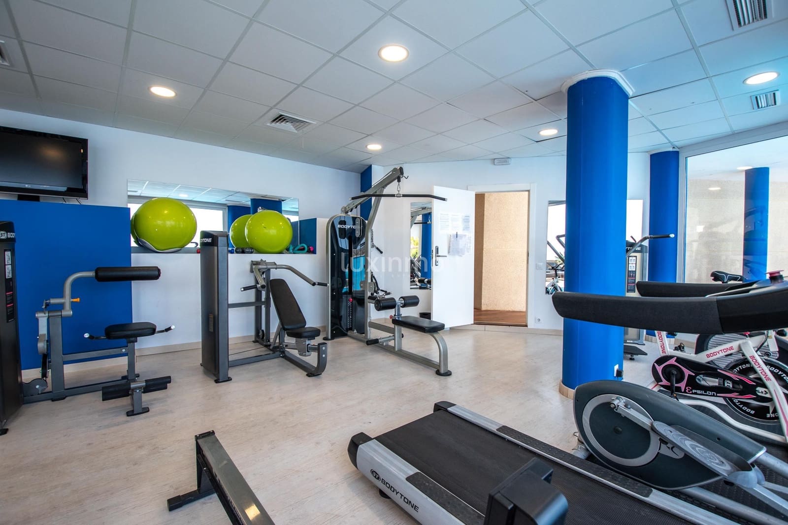 4 sypialnia Apartament na sprzedaż w Altea z basenem garażem - 750 000 € (Ref: 8838227)