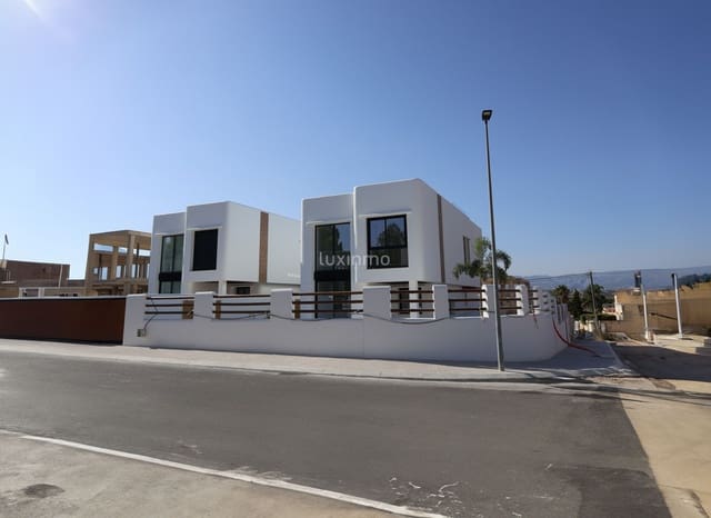 4 soverom Villa til salgs i Alfaz del Pi / L'Alfàs del Pi med svømmebasseng garasje - € 875 000 (Ref: 8838237)