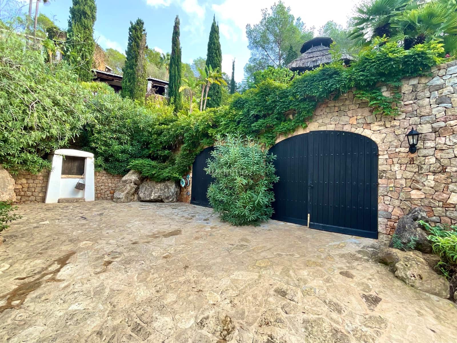 5 soverom Villa til salgs i Santa Eulalia / Santa Eularia med svømmebasseng garasje - € 5 500 000 (Ref: 8840508)