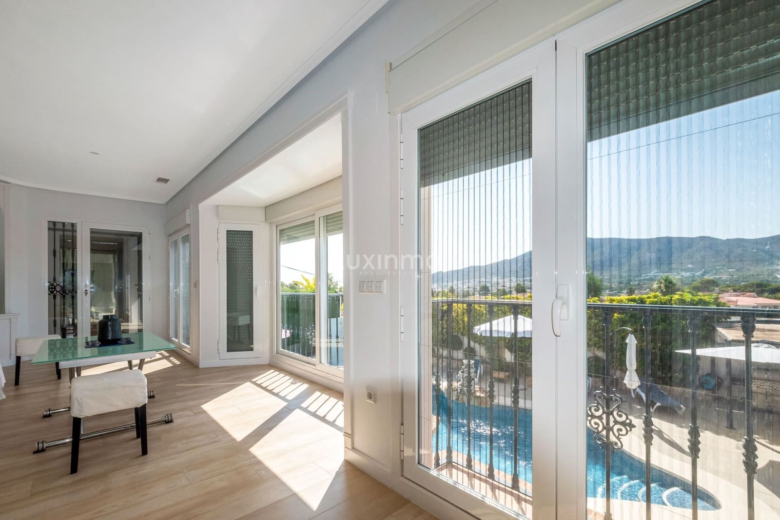 9 soveværelse Villa til salg i Alfaz del Pi / L'Alfas del Pi med swimmingpool garage - € 1.075.000 (Ref: 8840511)