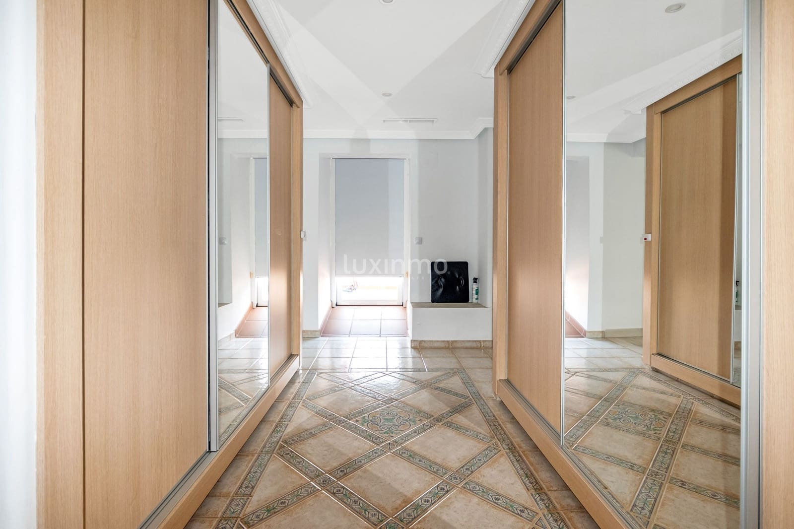 9 soveværelse Villa til salg i Alfaz del Pi / L'Alfas del Pi med swimmingpool garage - € 1.075.000 (Ref: 8840511)