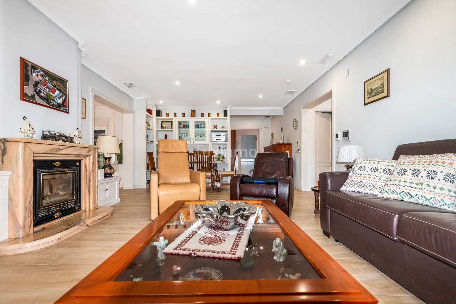 9 soveværelse Villa til salg i Alfaz del Pi / L'Alfas del Pi med swimmingpool garage - € 1.075.000 (Ref: 8840511)