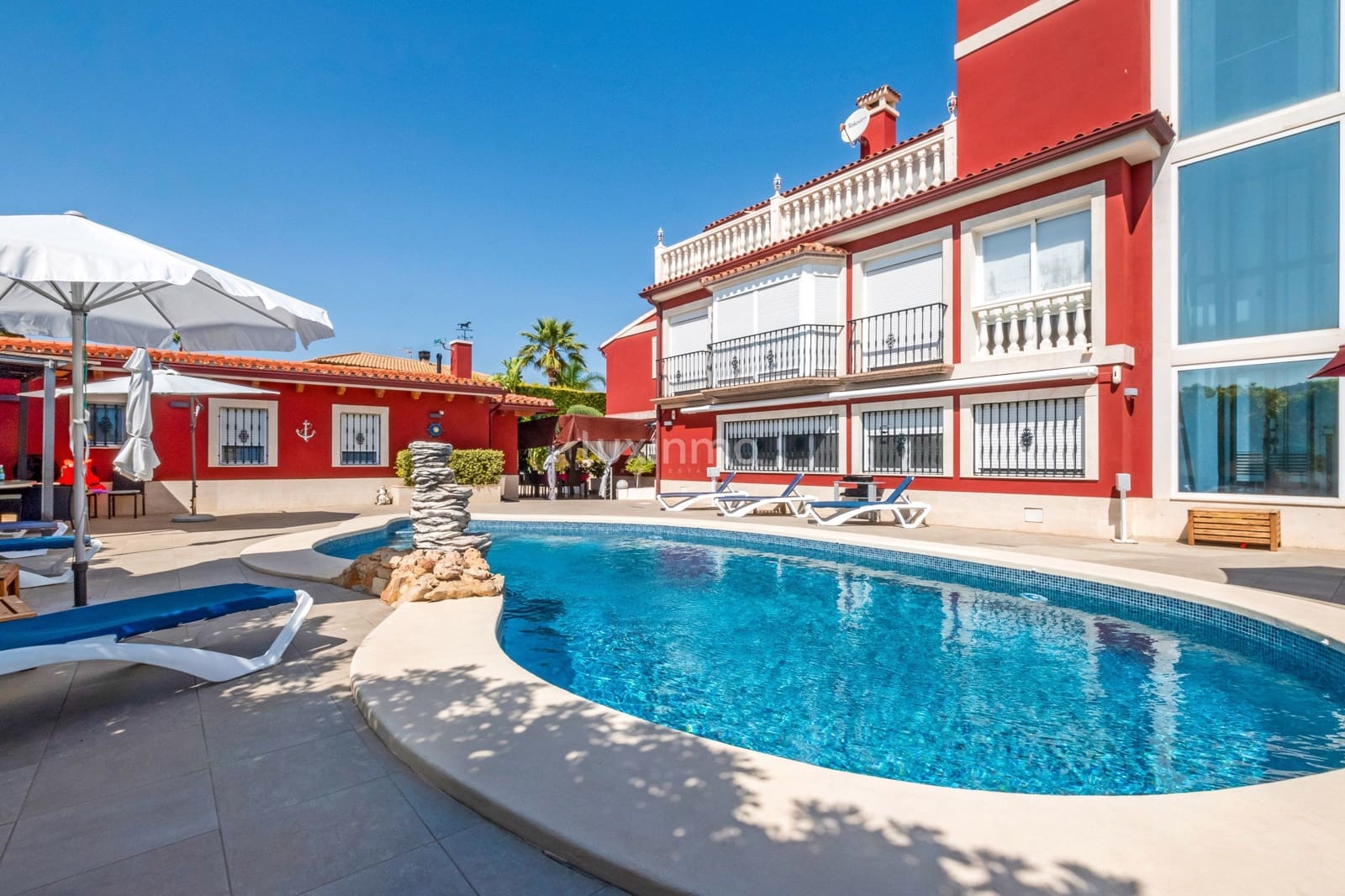 9 soveværelse Villa til salg i Alfaz del Pi / L'Alfas del Pi med swimmingpool garage - € 1.075.000 (Ref: 8840511)