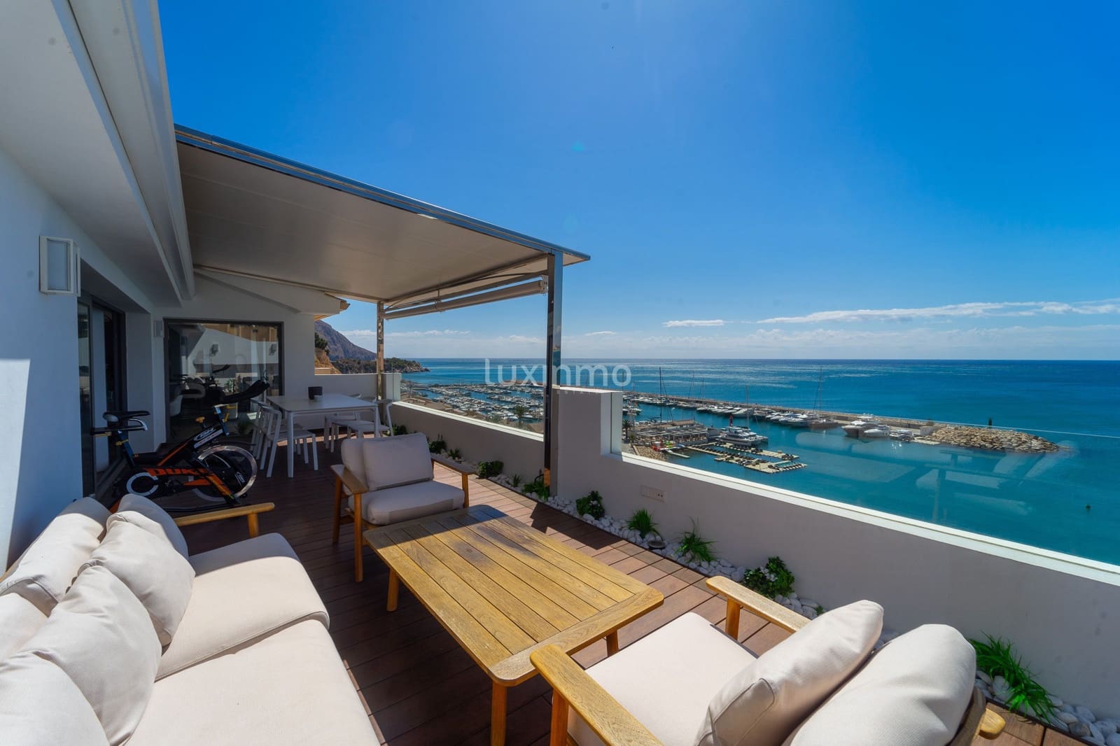 4 soverom Penthouse til salgs i Altea med svømmebasseng garasje - € 1 600 000 (Ref: 8840513)