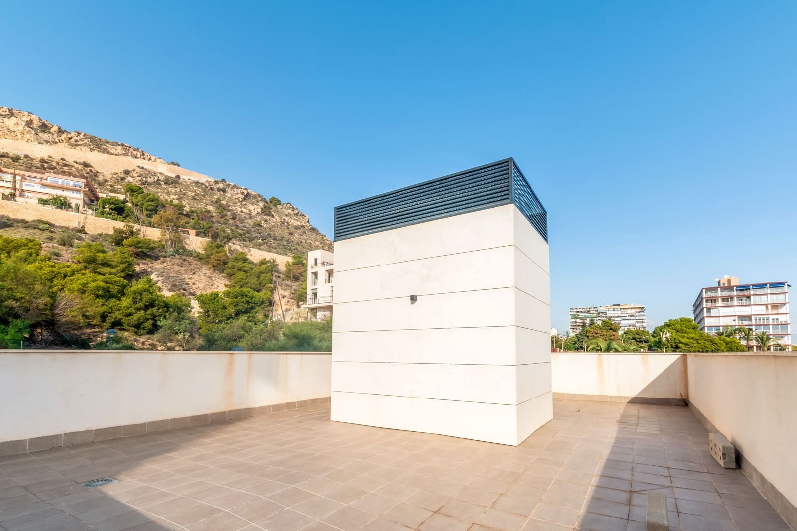 3 soveværelse Villa til salg i Alicante by - € 1.250.000 (Ref: 8840525)