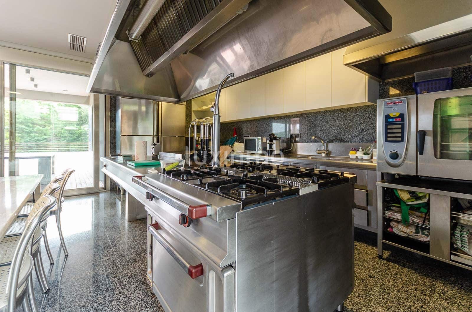 5 soveværelse Villa til leje i Denia med swimmingpool garage - € 10.000 (Ref: 8840537)