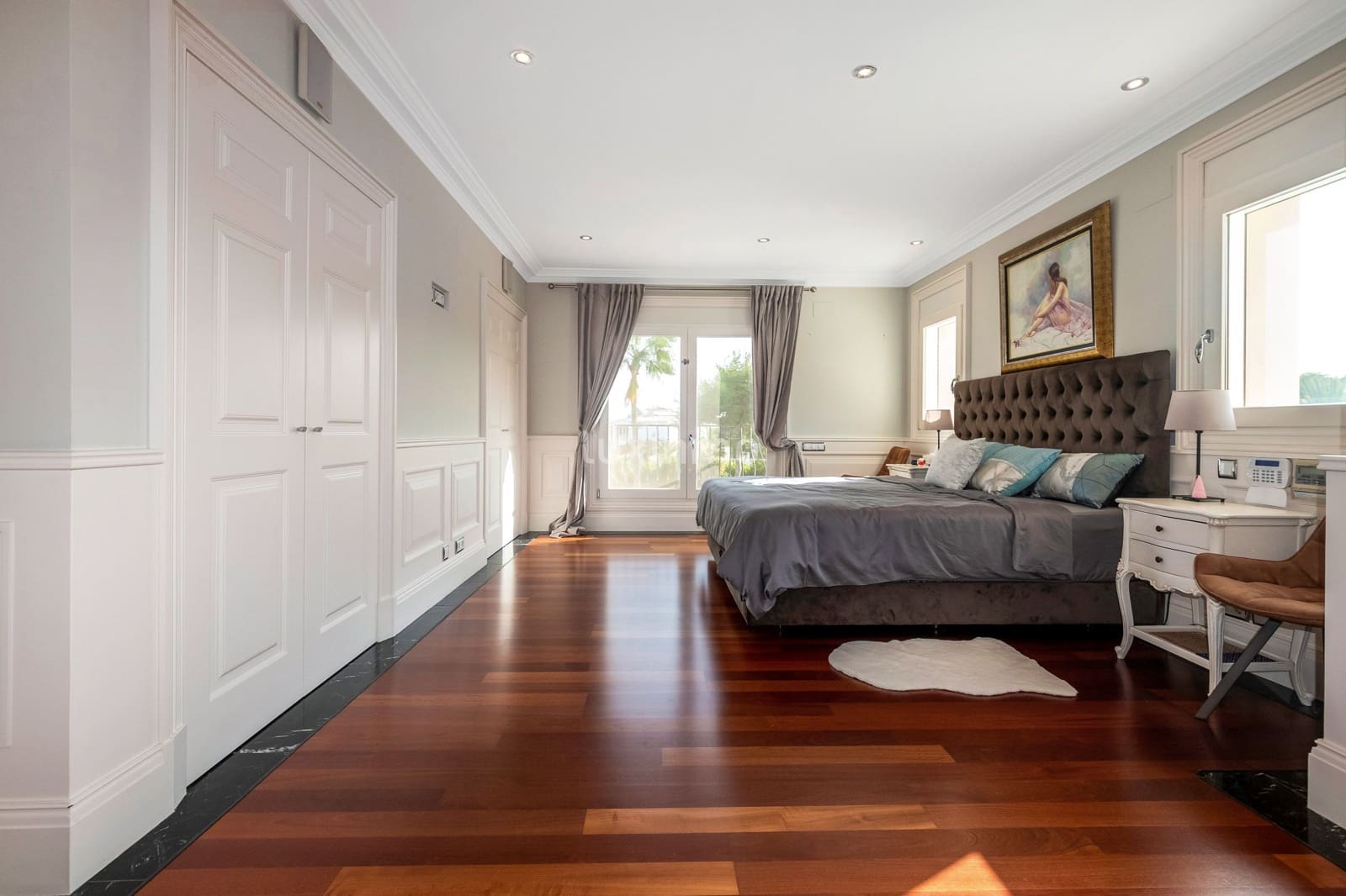 8 bedroom Villa for sale in Altea with pool garage - € 2,700,000 (Ref: 8841902)