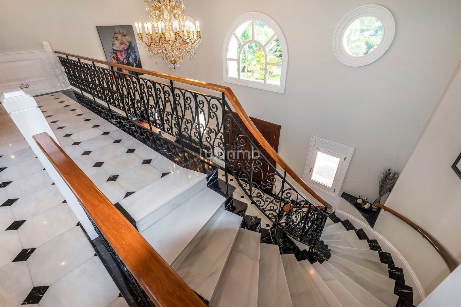 8 bedroom Villa for sale in Altea with pool garage - € 2,700,000 (Ref: 8841902)