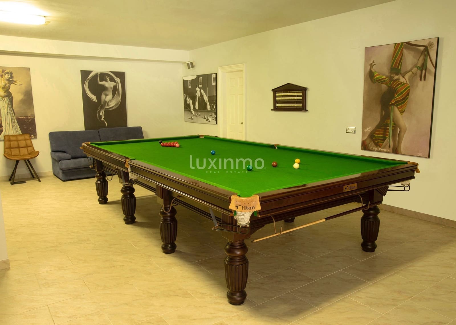 8 bedroom Villa for sale in Altea with pool garage - € 2,700,000 (Ref: 8841902)