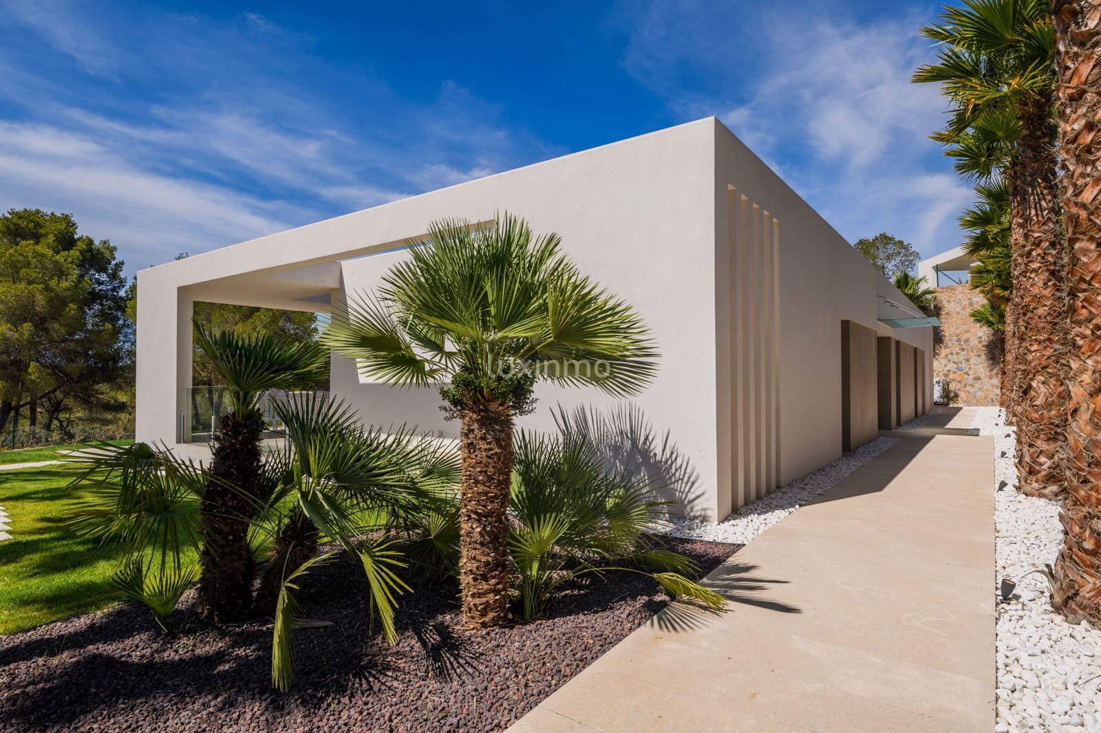 3 bedroom Villa for sale in Orihuela with pool - € 1,385,000 (Ref: 8842982)