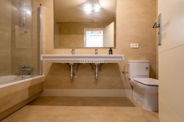 2 soverom Penthouse til salgs i Moraira, Teulada-Moraira med svømmebasseng garasje - € 390 000 (Ref: 8842983)