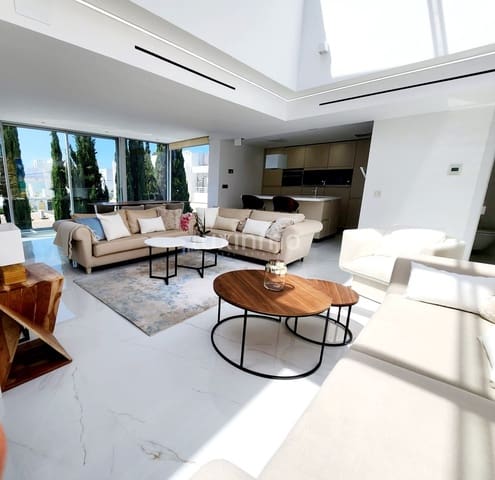3 soverom Penthouse til salgs i Ibiza by med svømmebasseng garasje - € 1 760 000 (Ref: 8842995)