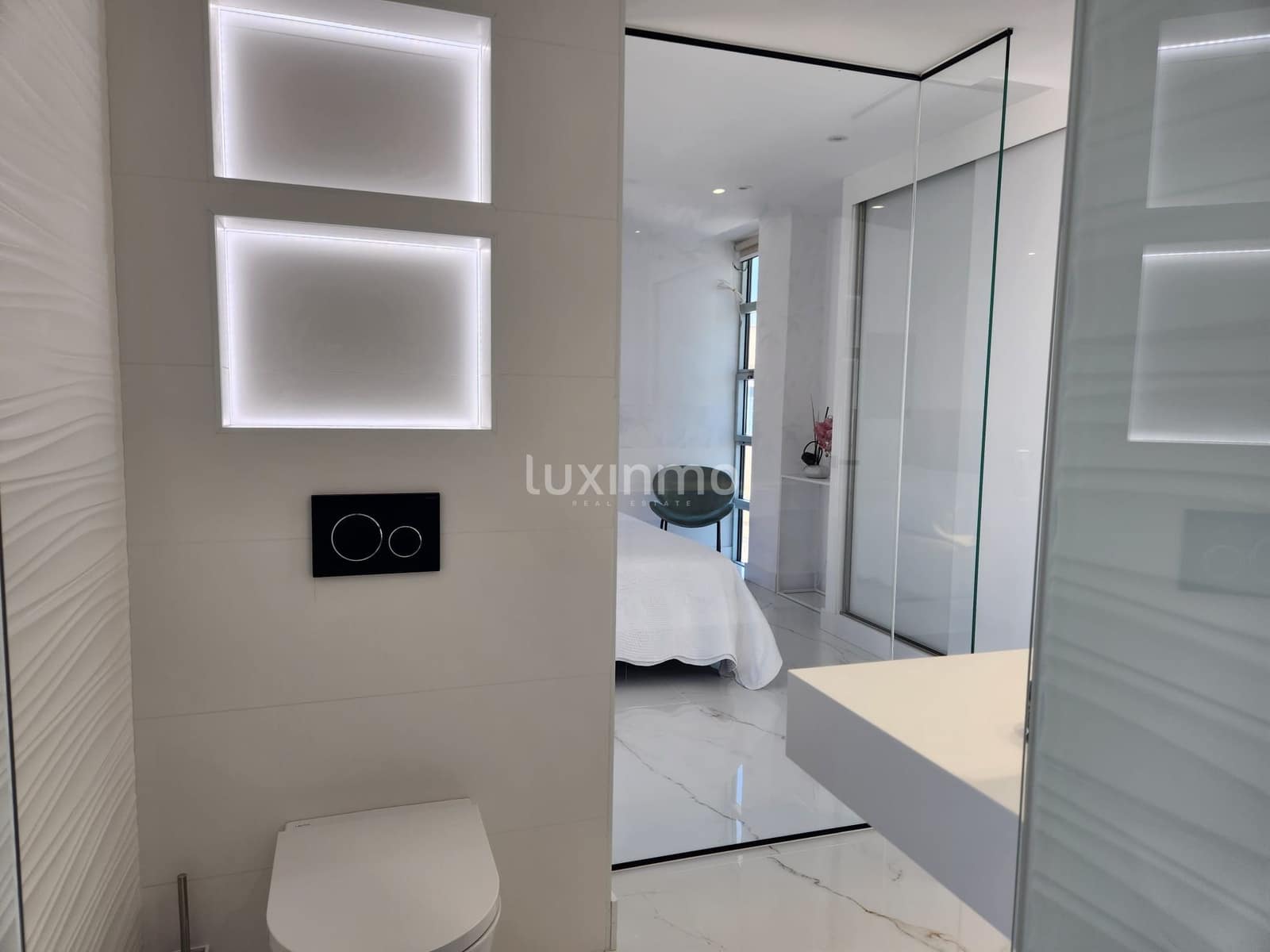 3 soverom Penthouse til salgs i Ibiza by med svømmebasseng garasje - € 1 760 000 (Ref: 8842995)