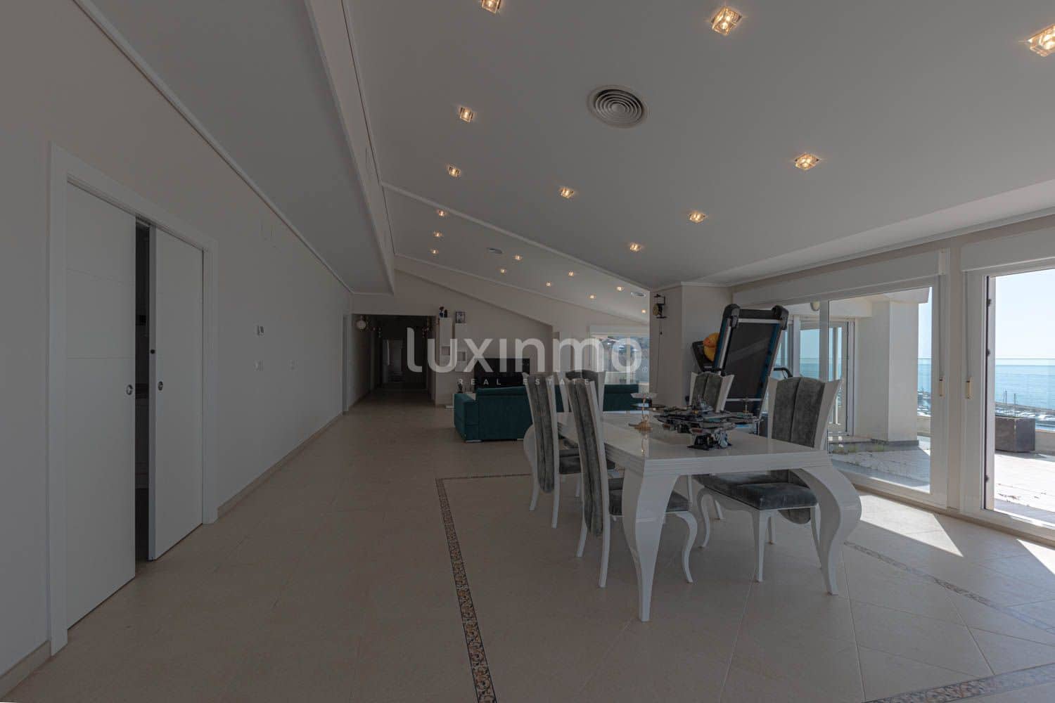 4 soveværelse Penthouse til leje i Altea med swimmingpool garage - € 10.000 (Ref: 8843012)