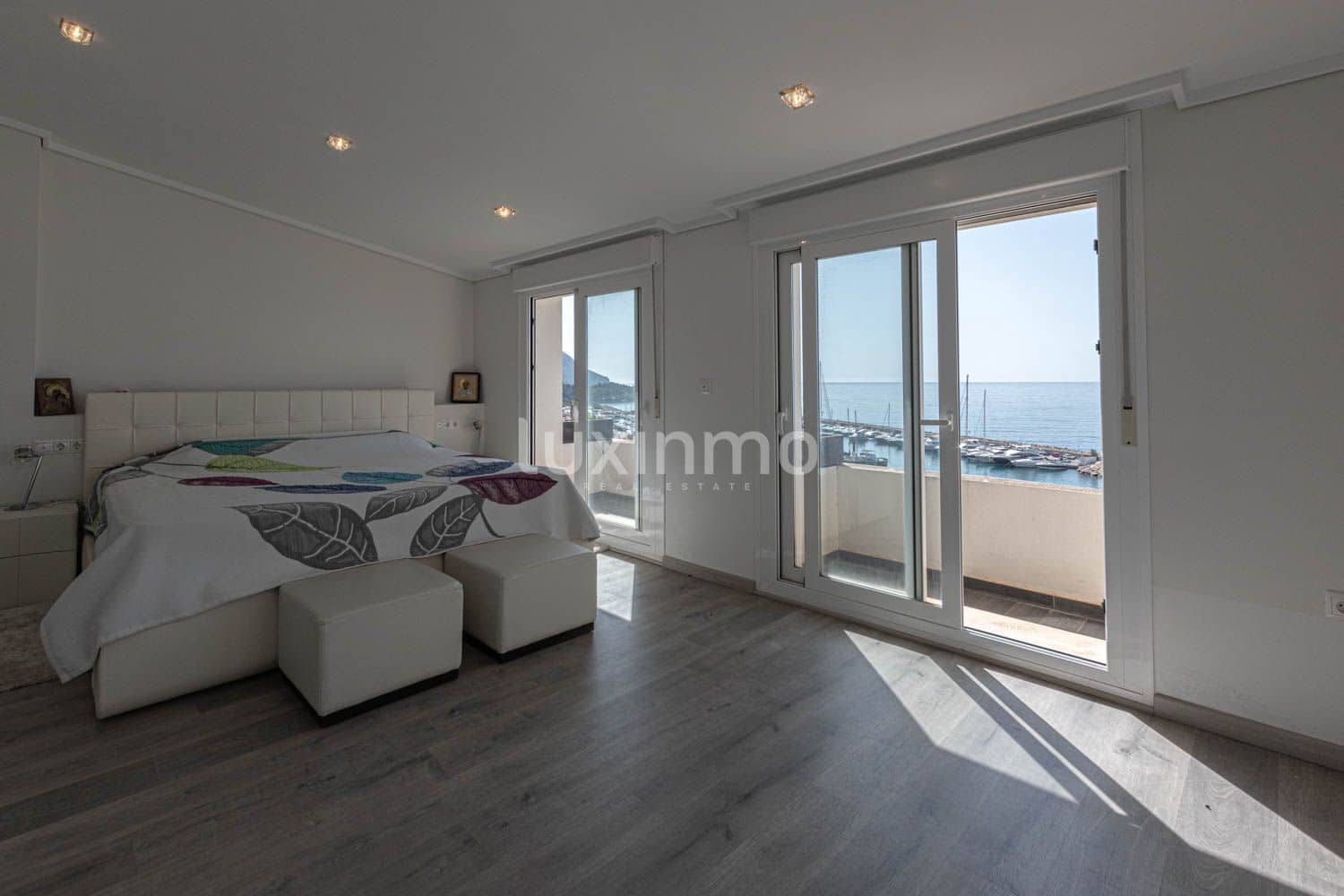 4 soveværelse Penthouse til leje i Altea med swimmingpool garage - € 10.000 (Ref: 8843012)