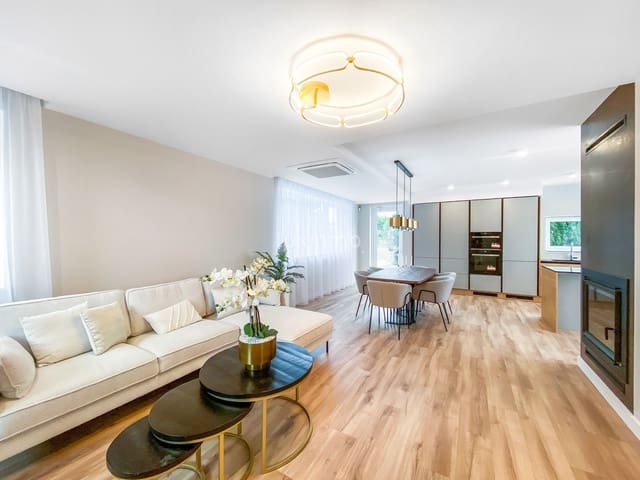 4 soverom Villa til salgs i Calpe / Calp med svømmebasseng garasje - € 1 090 000 (Ref: 8844131)