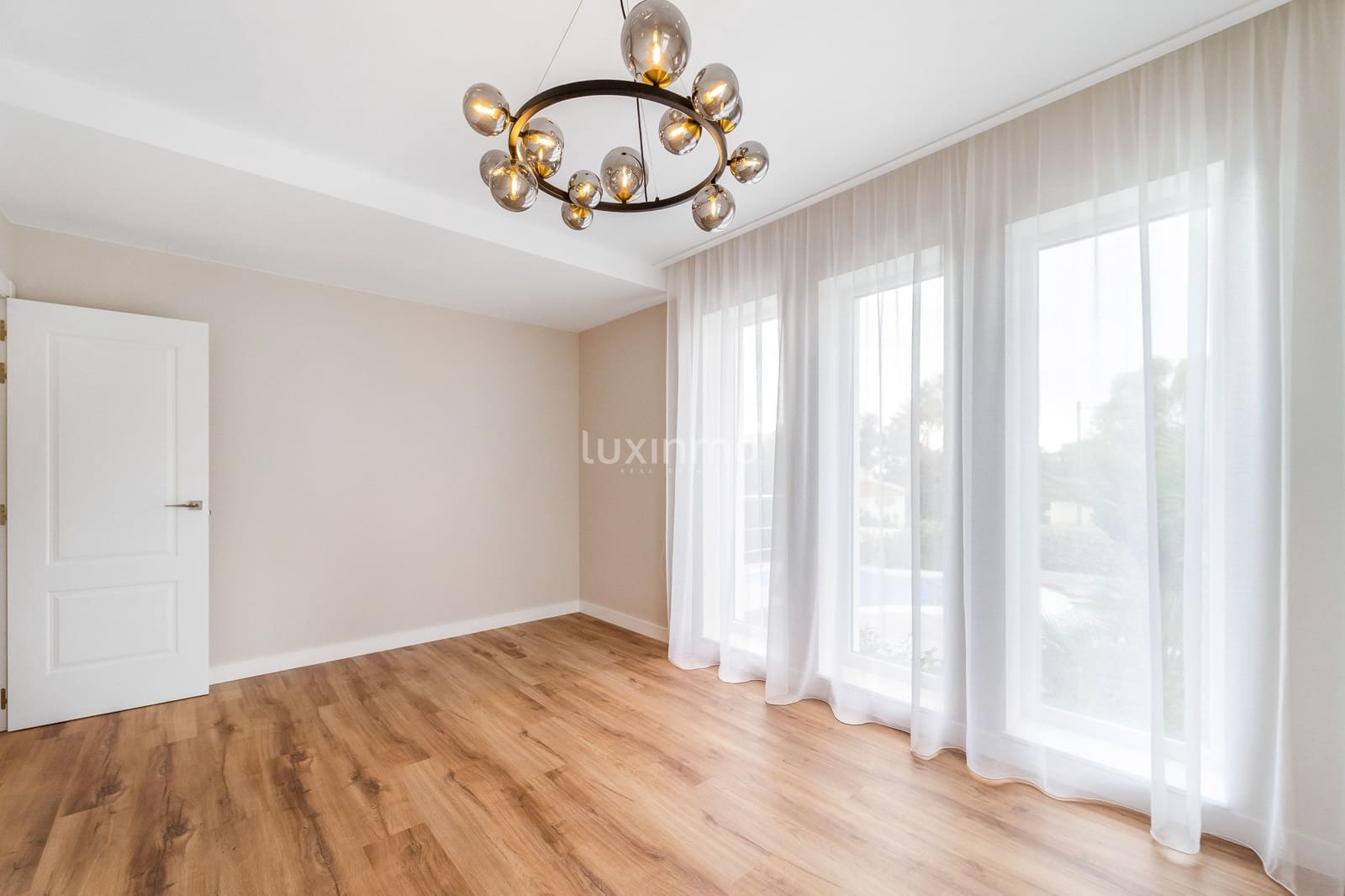 4 sypialnia Willa na sprzedaż w Calpe / Calp z basenem garażem - 1 090 000 € (Ref: 8844131)