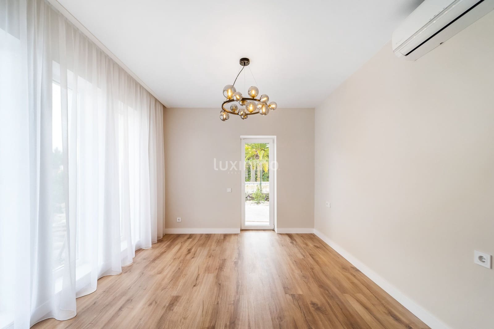 4 sypialnia Willa na sprzedaż w Calpe / Calp z basenem garażem - 1 090 000 € (Ref: 8844131)