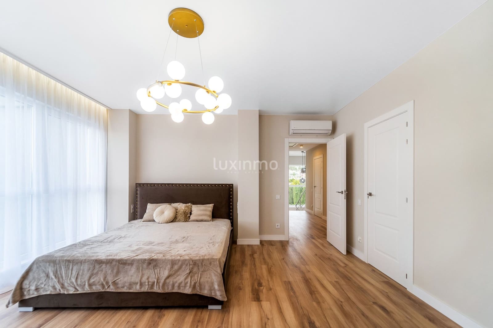 4 sypialnia Willa na sprzedaż w Calpe / Calp z basenem garażem - 1 090 000 € (Ref: 8844131)