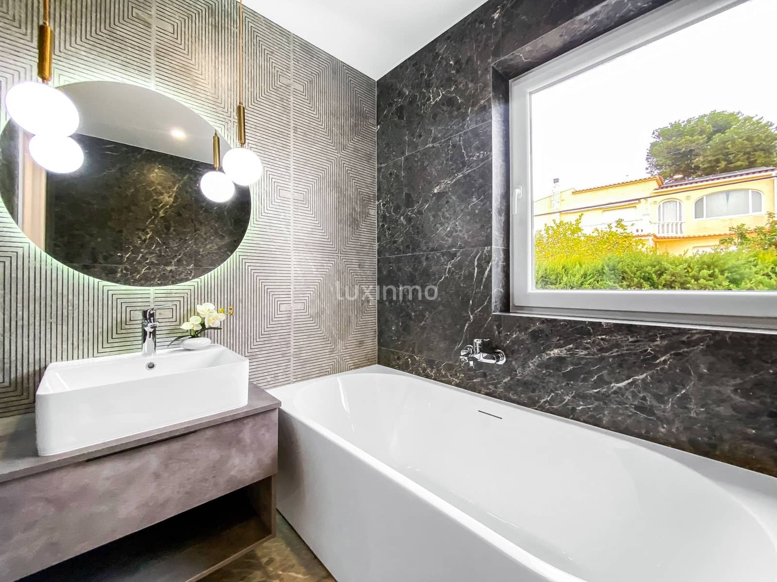 4 sypialnia Willa na sprzedaż w Calpe / Calp z basenem garażem - 1 090 000 € (Ref: 8844131)