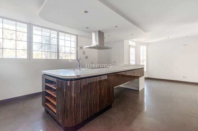 6 slaapkamer Villa te koop in Alfaz del Pi / L'Alfàs del Pi met zwembad garage - € 1.600.000 (Ref: 8844148)