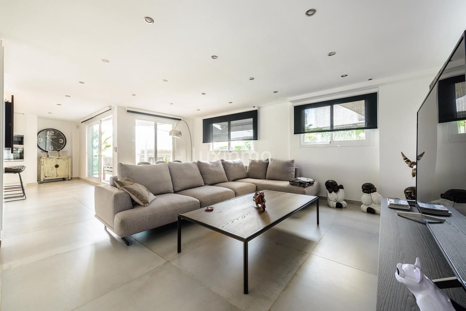 3 bedroom Apartment for sale in Ibiza / Eivissa town with pool garage - € 1,540,000 (Ref: 8844152)