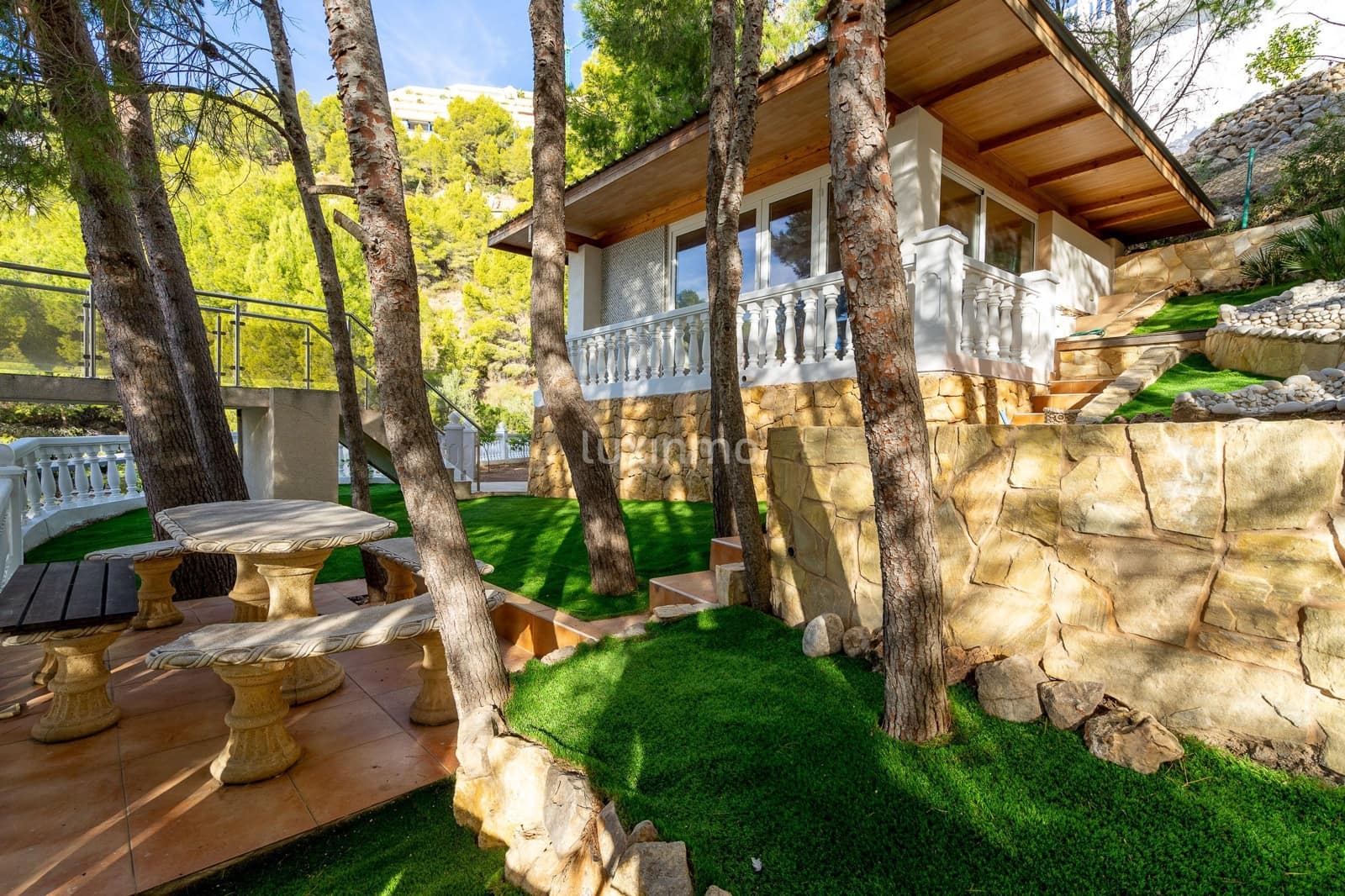 Chalet de 6 habitaciones en Altea en venta con piscina garaje - 1.350.000 € (Ref: 8844153)