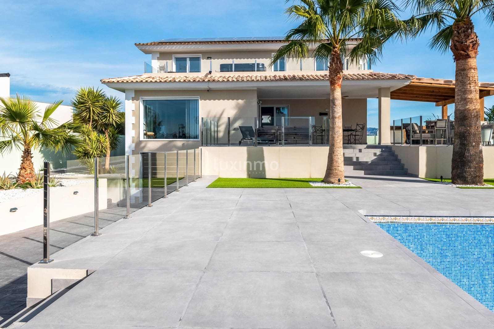 4 bedroom Villa for sale in Alfaz del Pi / L'Alfas del Pi with pool garage - € 1,195,000 (Ref: 8844159)