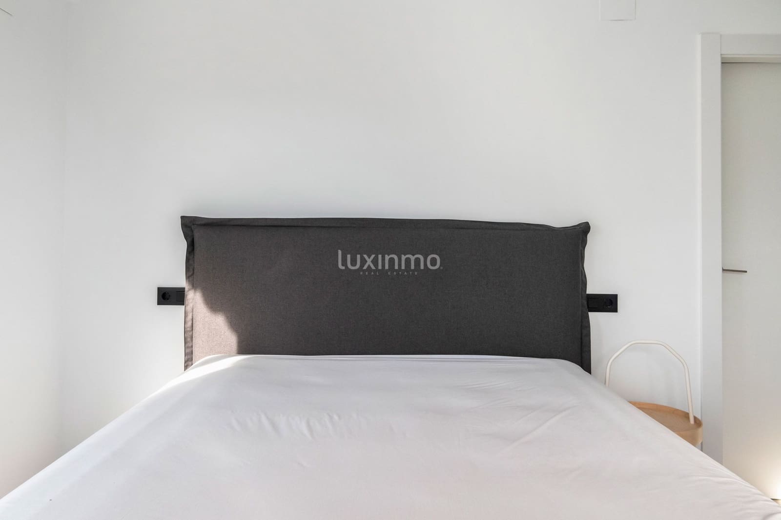 4 bedroom Villa for sale in Alfaz del Pi / L'Alfas del Pi with pool garage - € 1,195,000 (Ref: 8844159)