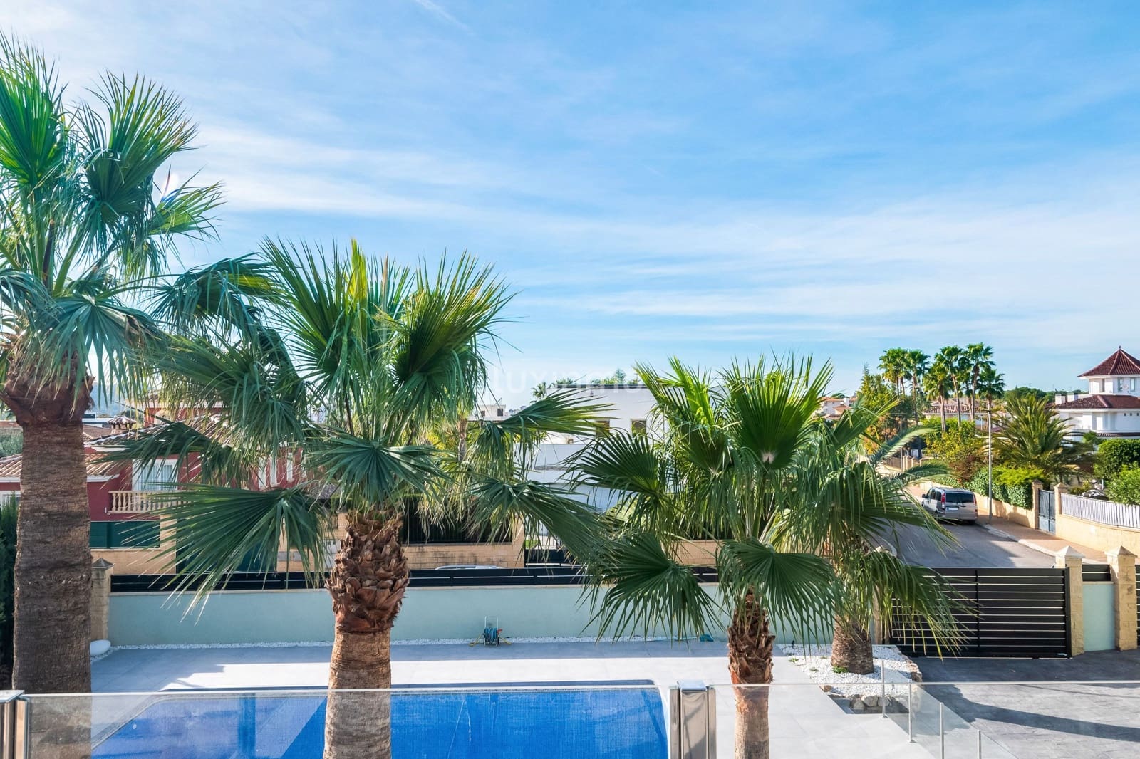 4 bedroom Villa for sale in Alfaz del Pi / L'Alfas del Pi with pool garage - € 1,195,000 (Ref: 8844159)