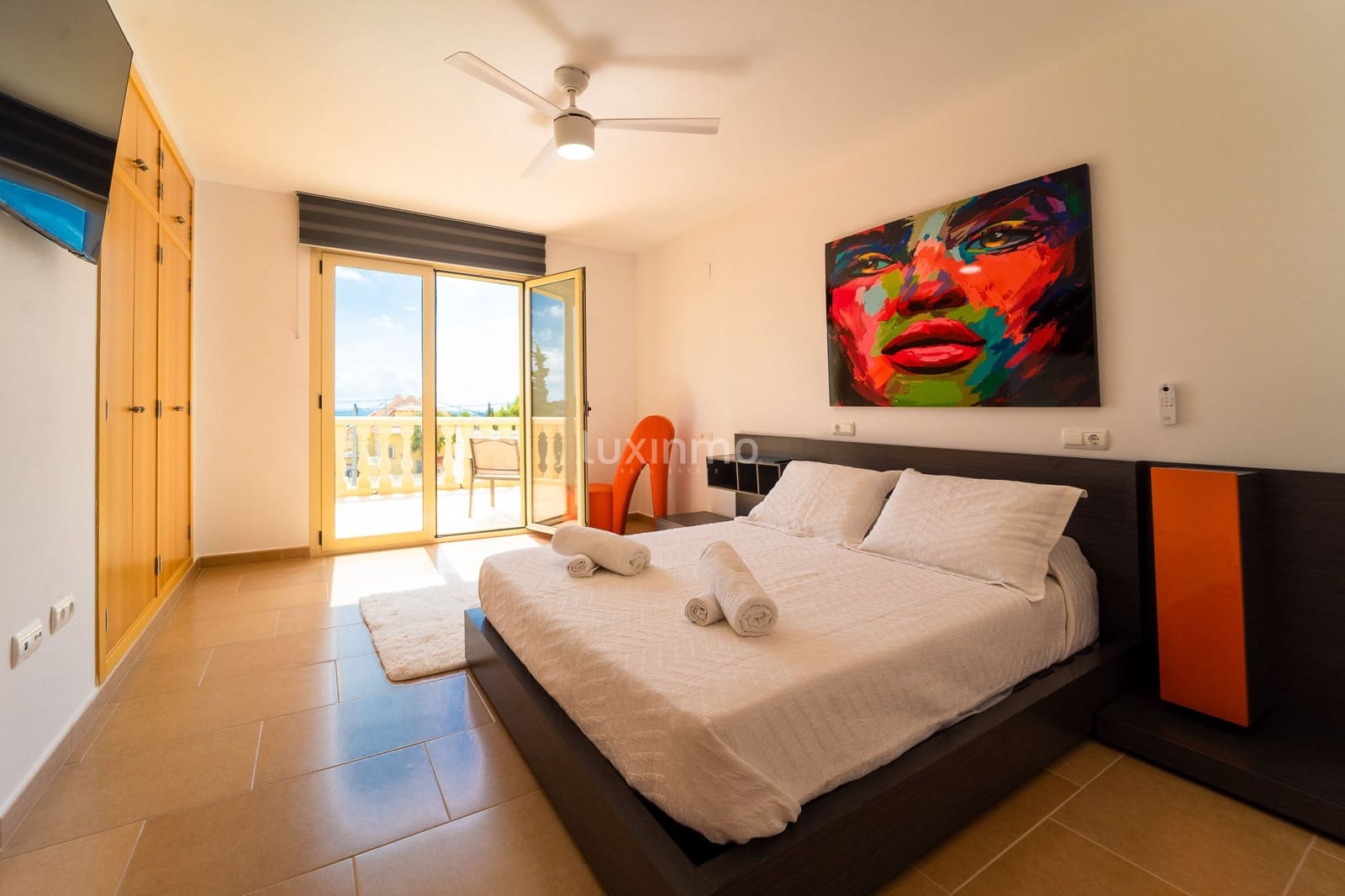 6 soveværelse Villa til leje i Calpe / Calp med swimmingpool garage - € 4.000 (Ref: 8844172)